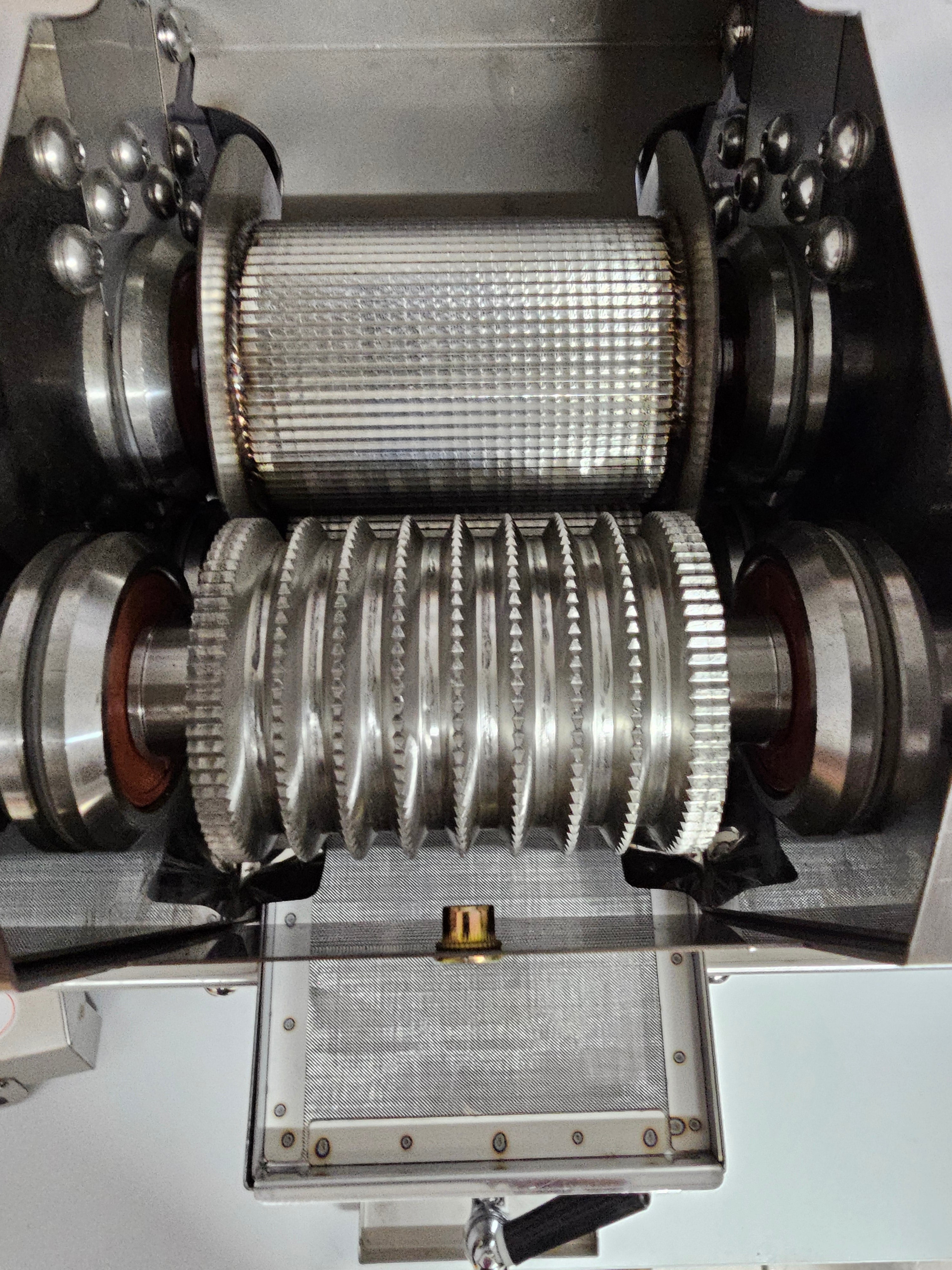 Sugarcane Juicer (Model LFS-SJ4FE26)