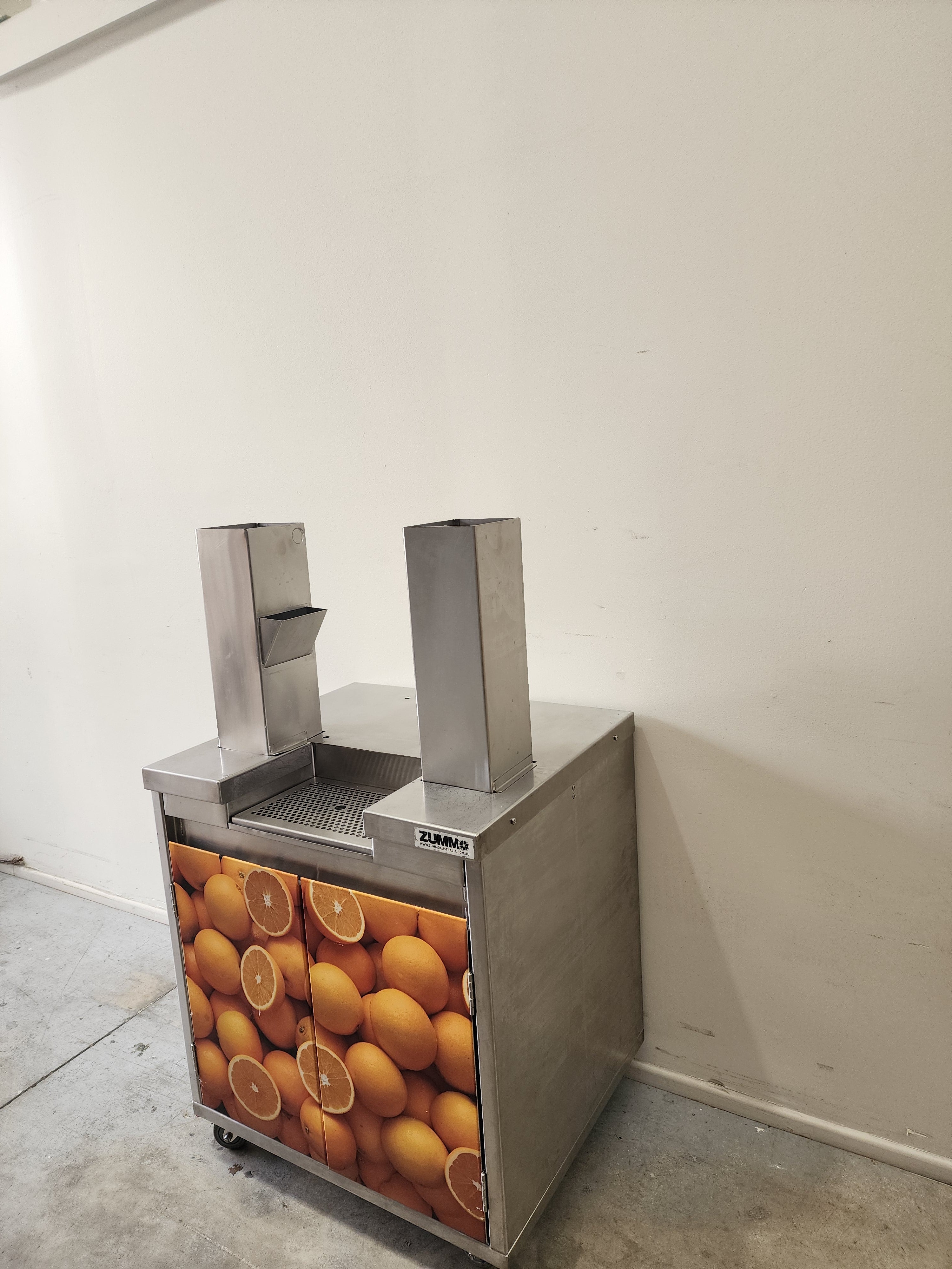 Used Z40 Adapt 2 Door Peel Waste Cabinet