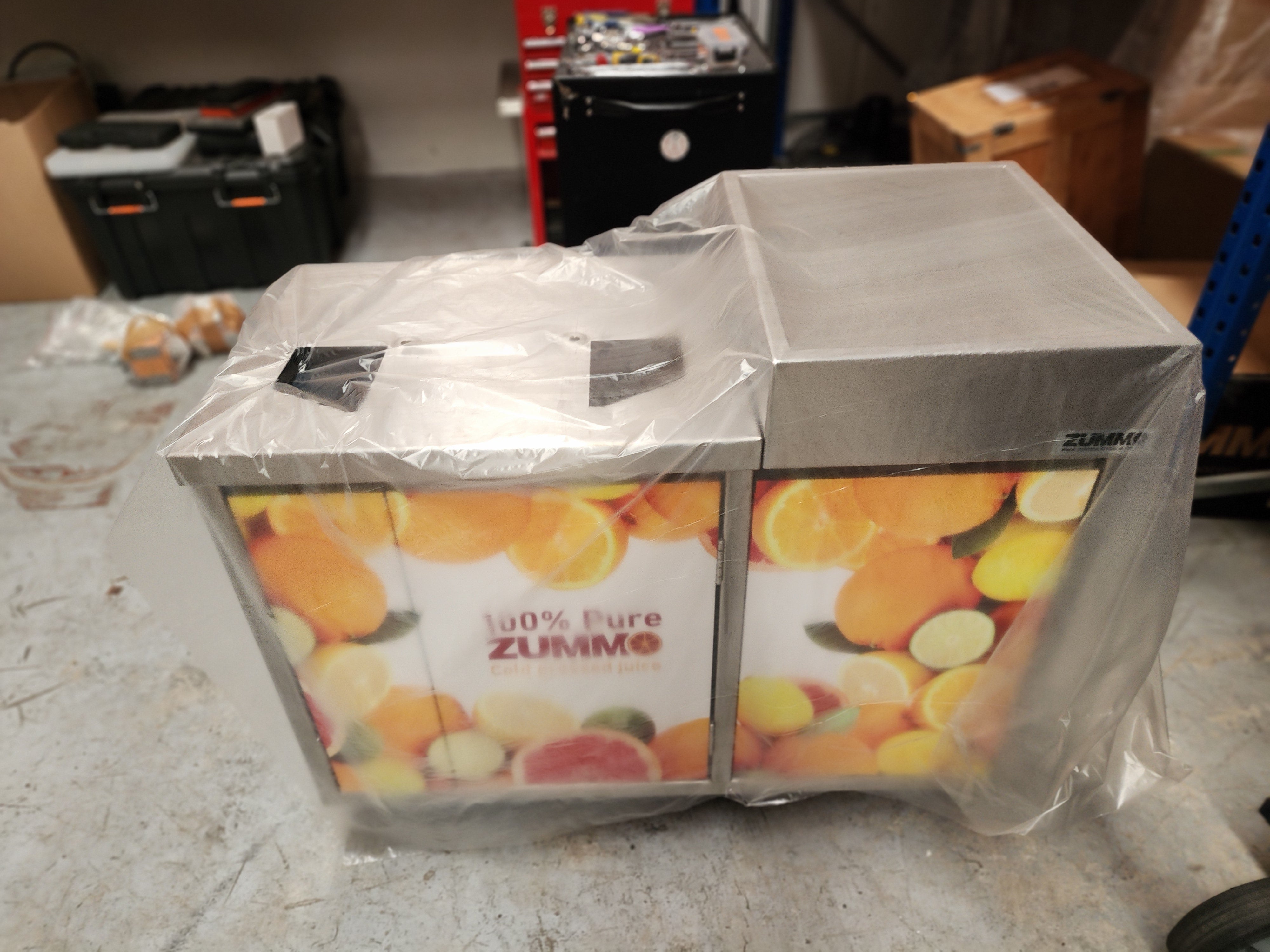 Z14 Used 3-Door Cabinet with Ice Display – Excellent Condition